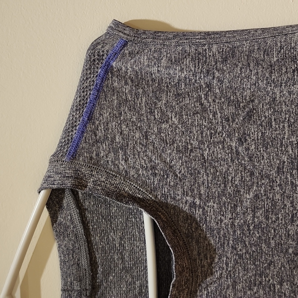 Lululemon sleeveless top - Picture 2 of 5